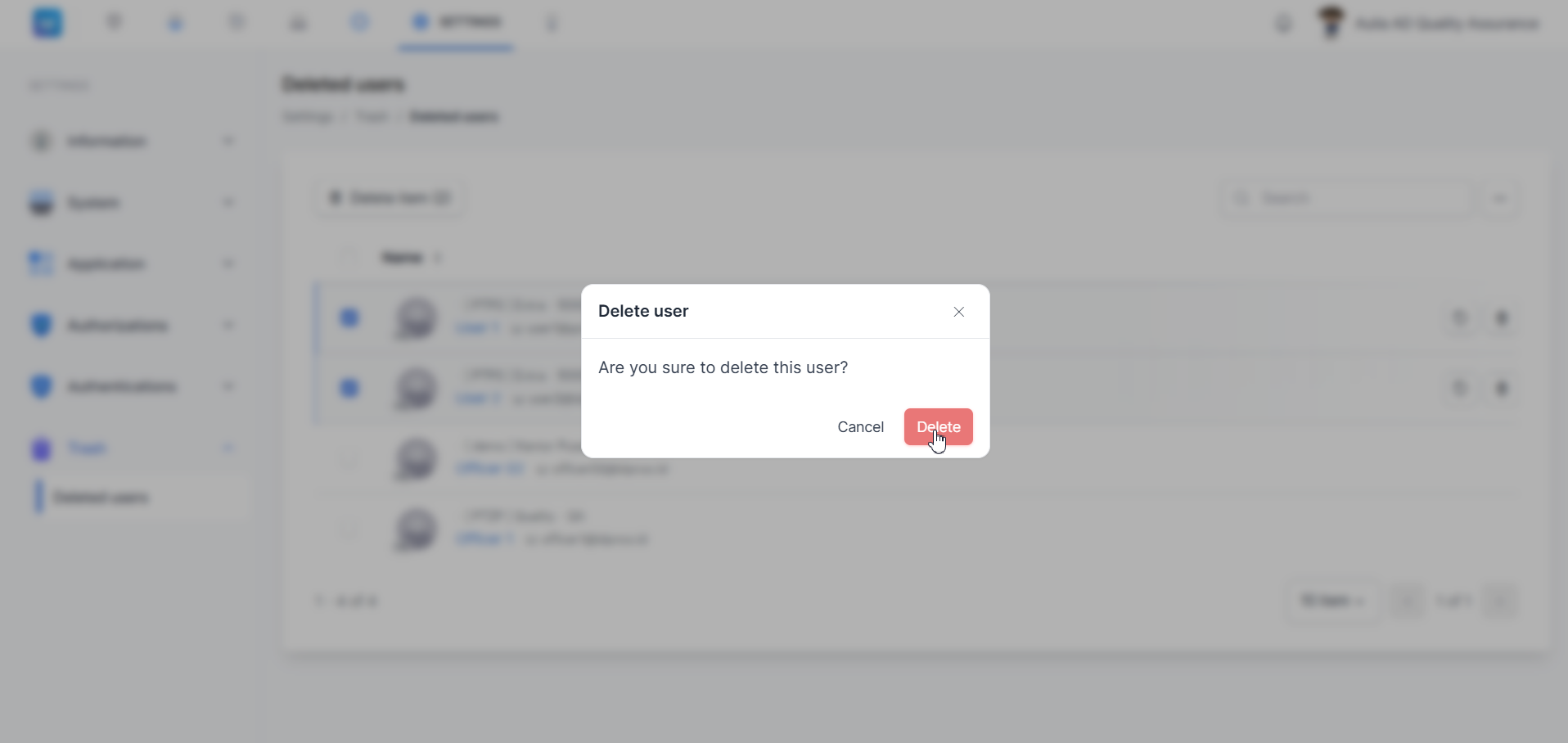 Deleted Users — dialog konfirmasi hapus